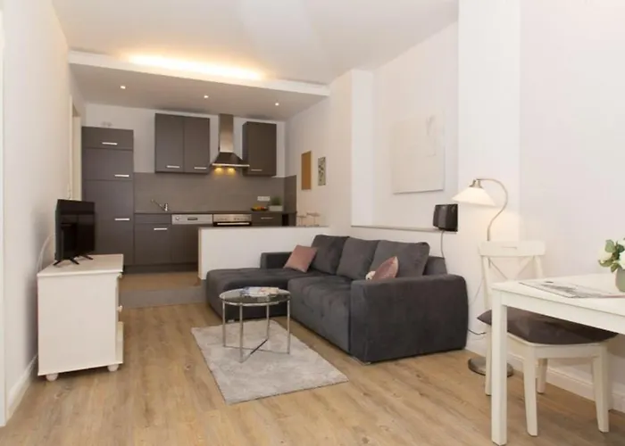 Jylland - Versteck Am Strom * Rostock